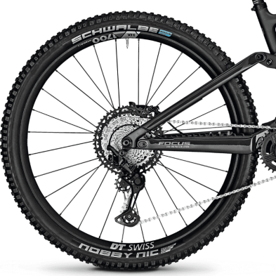 Detalle del cambio Shimano XT y ruedas DT Swiss en la FOCUS JAM2 SL 9.9 para trail avanzado