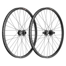 DT SWISS D 1900 CLASSIC 30 - 26'. 20X110 // 10X135. JUEGO (CUBIERTA / TUBELESS READY)