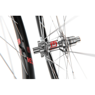 DT SWISS EXC 1200 CLASSIC 30 IS 3DEC- 29'. 15x110 / 12X148. JUEGO (CUBIERTA / TUBELESS READY)