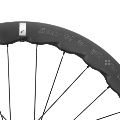 FULCRUM SHARQ GR. Juego (Cubierta / Tubeless Ready)