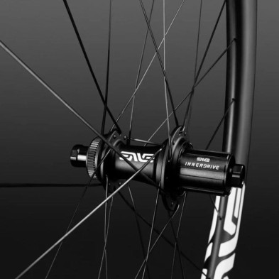 ENVE AR40. Trasera