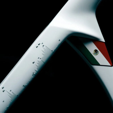 Colnago Y1RS Dura-Ace Di2 Isaac del Toro