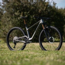 Scott Spark RC Expert 2027. Bicicleta MTB XC. Tungsten Grey